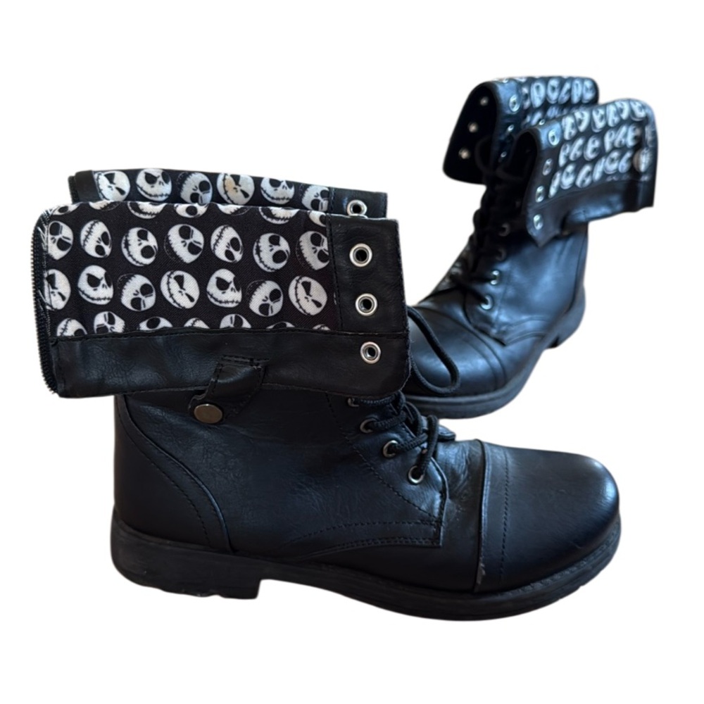 DISNEY NIGHTMARE BEFORE CHRISTMAS SIZE 6 VEGAN LEATHER FOLDING MOTO COMBAT BOOT